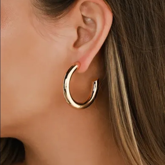 Katelyn Chunky Gold 1.5" Hoop Earrings - Picture 2 of 5